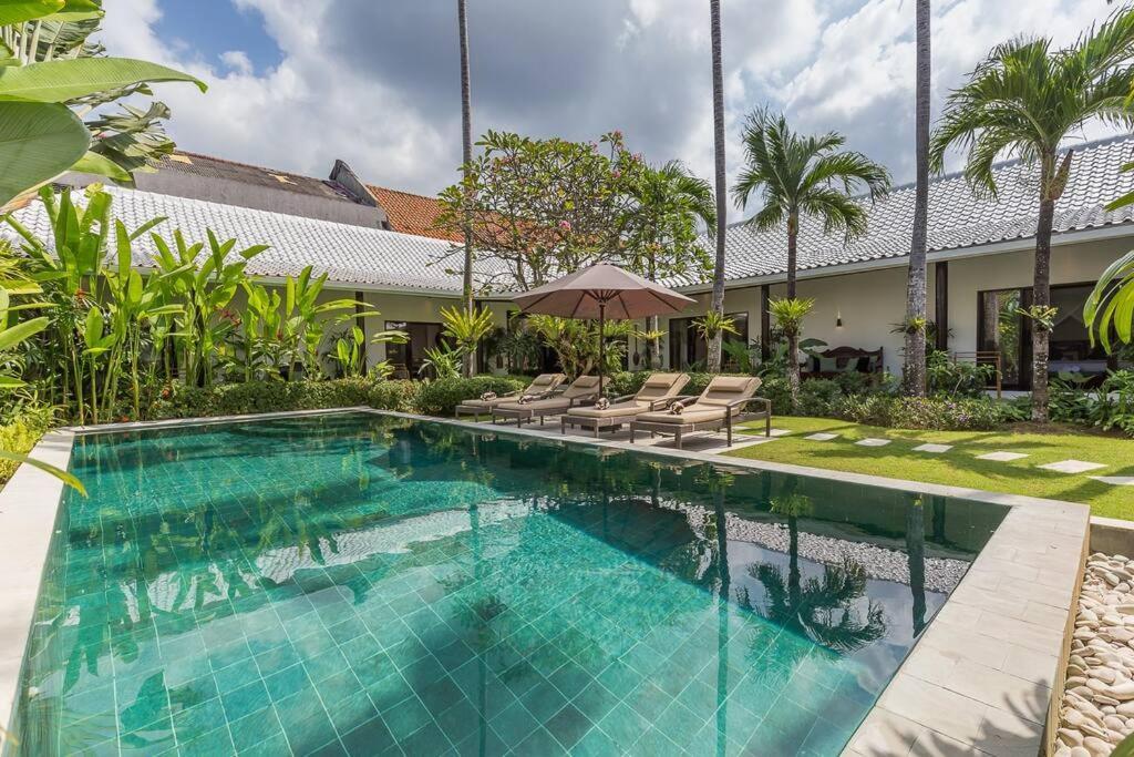 Villa Budha 2 4bedrs 12m Pool, 700m2 Garden&bbq, & Quiet *