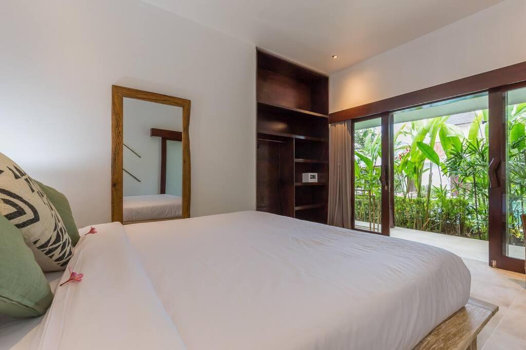 Budha 2 4bedrs 12m Pool, 700m2 Garden&bbq, & Quiet *