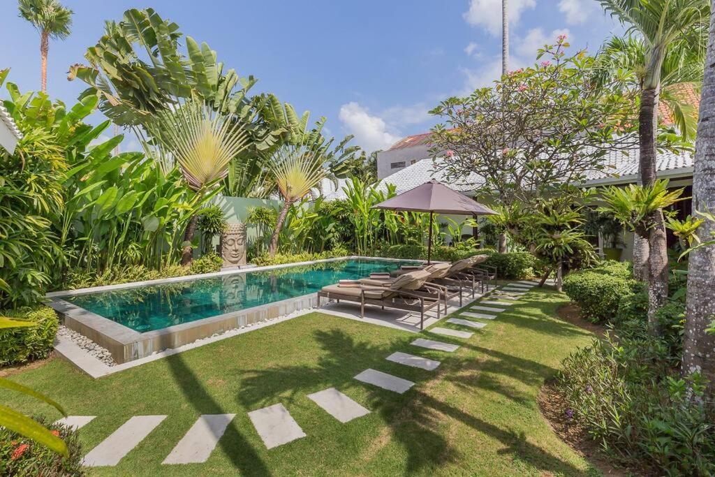 Villa Budha 2 4bedrs 12m Pool, 700m2 Garden&bbq, & Quiet Seminyak (Bali)